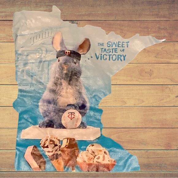 Minnesota Twins Blue Bunny Ice Cream Cute Rabbit Promo Shirt Home Run Baseball - Picture 4 of 5